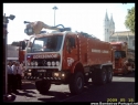 Foto da VECI dos Bombeiros de Alenquer no desfile de domingo dia 30 Dia Nacional do Bombeiro